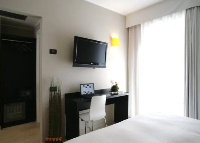 Hotel Aniene 3*